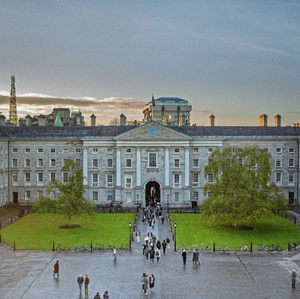 DUBLIN: HISTORY, CASTLES & MOUNTAINS!